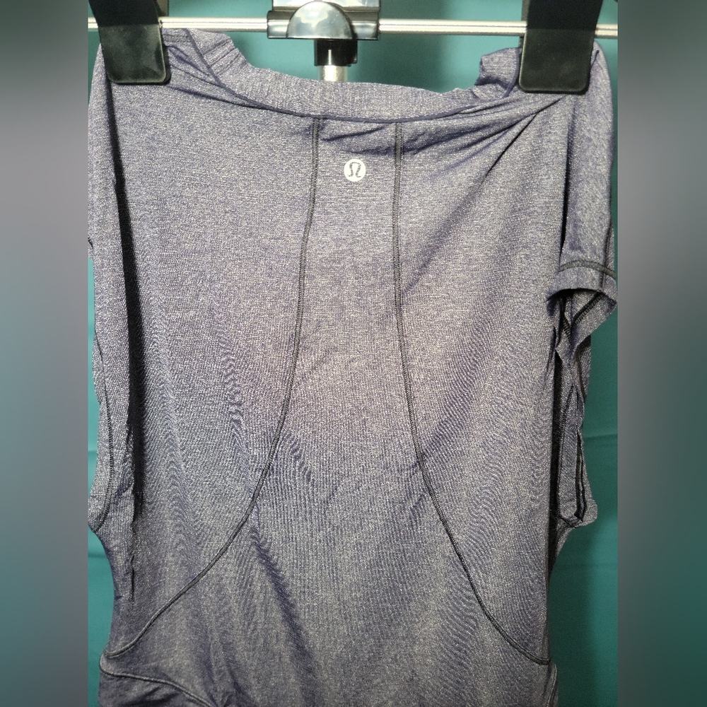 Tank top - Picture 2 of 3